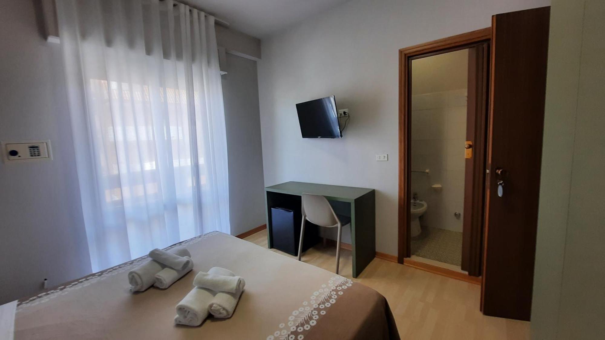 Hotel Pineta San Benedetto del Tronto Exterior foto